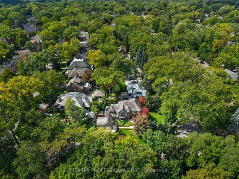 Photo 6 at 16 Kingsway Crescent, Kingsway South, Toronto Photo 6 at 16 Kingsway Crescent, Kingsway South, Toronto