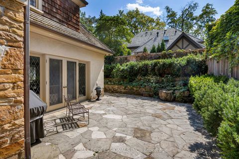 Photo 26 at 16 Kingsway Crescent, Kingsway South, Toronto Photo 26 at 16 Kingsway Crescent, Kingsway South, Toronto