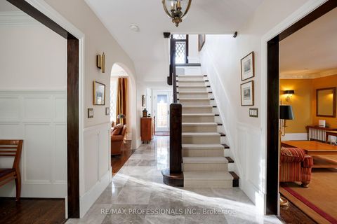 Photo 31 at 16 Kingsway Crescent, Kingsway South, Toronto