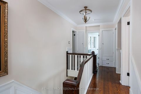 Photo 33 at 16 Kingsway Crescent, Kingsway South, Toronto Photo 33 at 16 Kingsway Crescent, Kingsway South, Toronto