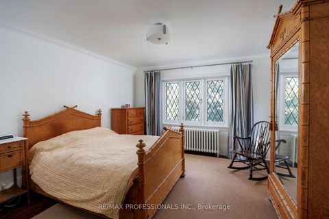 Photo 39 at 16 Kingsway Crescent, Kingsway South, Toronto Photo 39 at 16 Kingsway Crescent, Kingsway South, Toronto