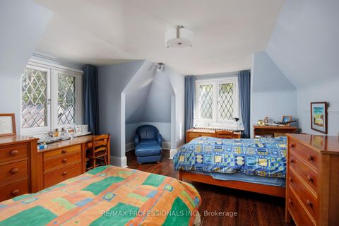 Photo 42 at 16 Kingsway Crescent, Kingsway South, Toronto Photo 42 at 16 Kingsway Crescent, Kingsway South, Toronto