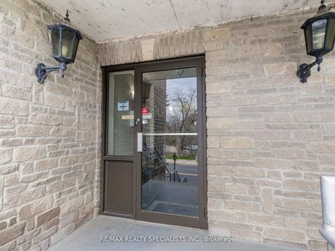 Photo 5 at 306 - 21 George Street, Aurora Village, Aurora