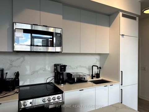 Photo 3 at Unit #1206 - 285 Dufferin Street, South Parkdale, Toronto