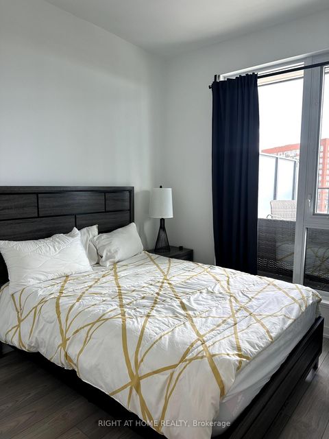 Photo 4 at Unit #1206 - 285 Dufferin Street, South Parkdale, Toronto