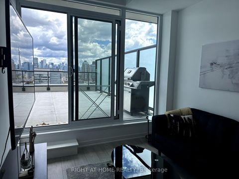 Photo 8 at Unit #1206 - 285 Dufferin Street, South Parkdale, Toronto