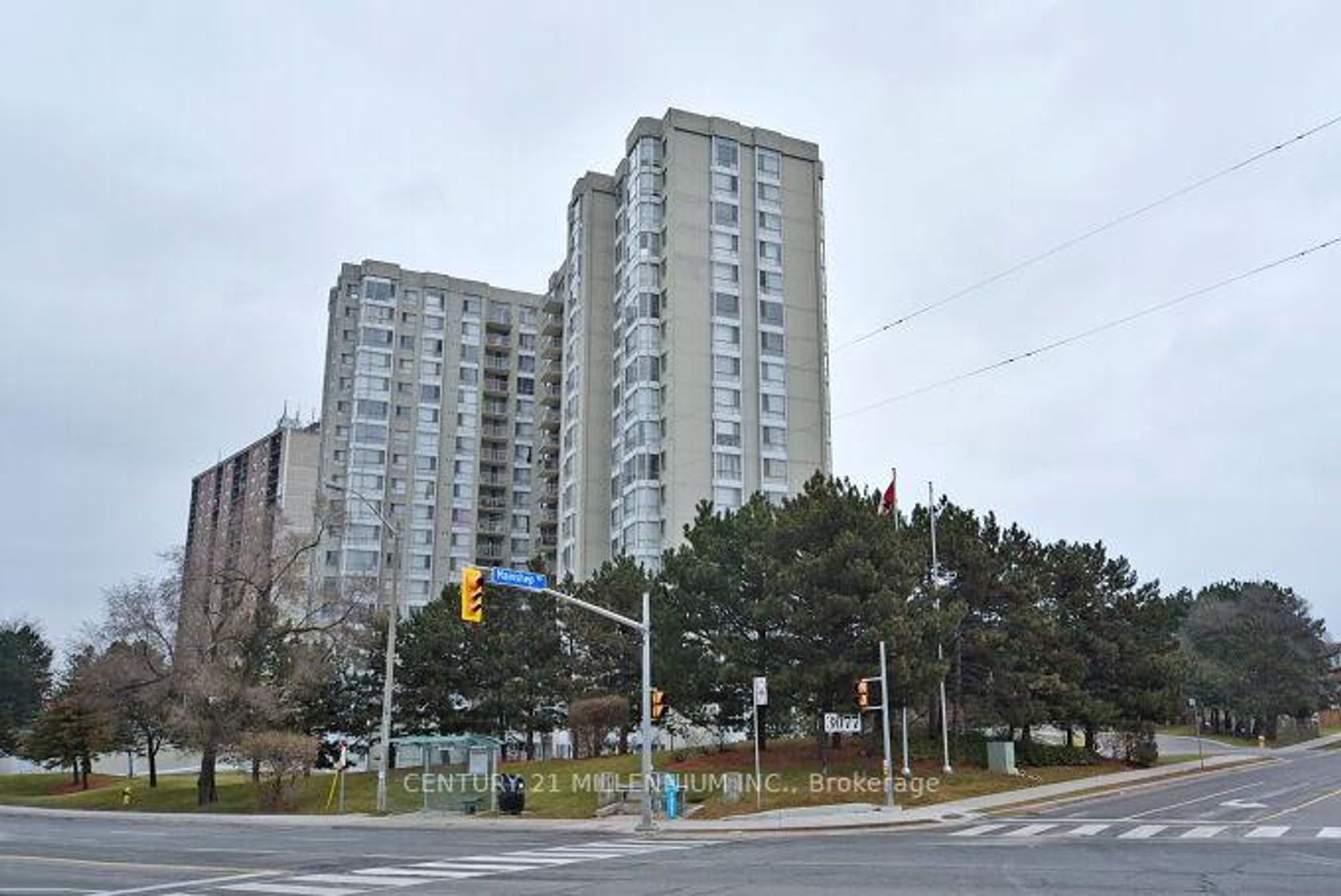 304 - 3077 Weston Road, Pelmo Park W5, Toronto 