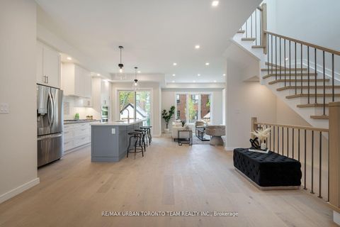 Photo 2 at 26 Kalmar Avenue, Cliffside, Toronto