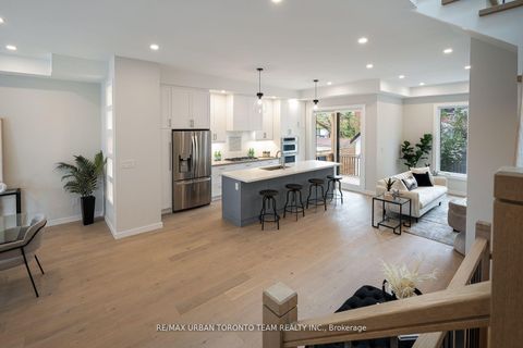 Photo 3 at 26 Kalmar Avenue, Cliffside, Toronto