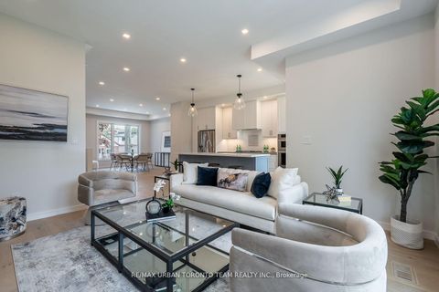 Photo 13 at 26 Kalmar Avenue, Cliffside, Toronto