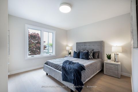 Photo 14 at 26 Kalmar Avenue, Cliffside, Toronto