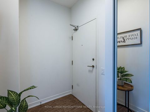Photo 3 at 1909 - 33 Singer Court, Bayview Village, Toronto