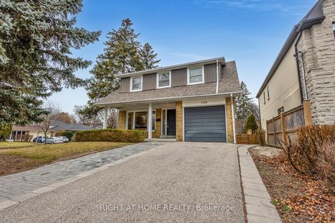 Photo 1 at 190 Northwood Drive, Newtonbrook East, Toronto