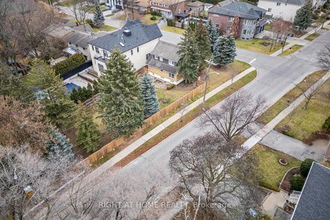 Photo 4 at 190 Northwood Drive, Newtonbrook East, Toronto