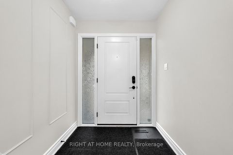 Photo 7 at 190 Northwood Drive, Newtonbrook East, Toronto