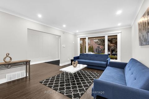 Photo 10 at 190 Northwood Drive, Newtonbrook East, Toronto