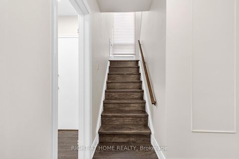 Photo 16 at 190 Northwood Drive, Newtonbrook East, Toronto
