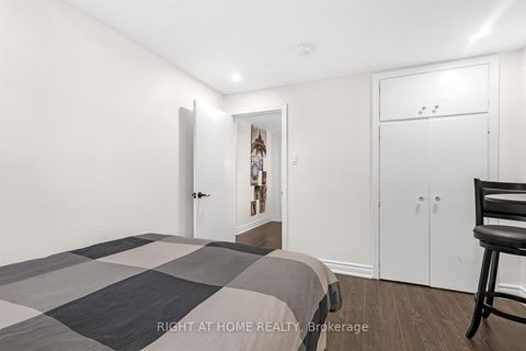 Photo 20 at 190 Northwood Drive, Newtonbrook East, Toronto