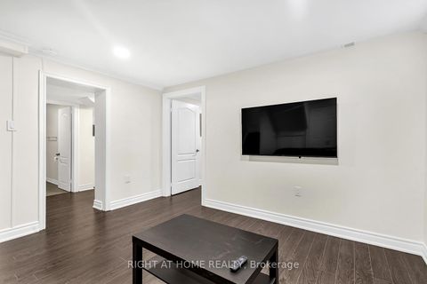 Photo 28 at 190 Northwood Drive, Newtonbrook East, Toronto