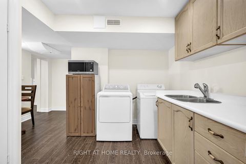 Photo 31 at 190 Northwood Drive, Newtonbrook East, Toronto