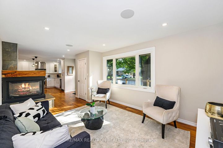 Photo 12 at 5472 Randolph Crescent, Appleby, Burlington