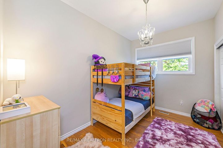 Photo 23 at 5472 Randolph Crescent, Appleby, Burlington