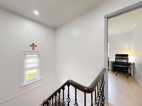 Photo 24 at 75 Mossbrook Crescent, Steeles, Toronto