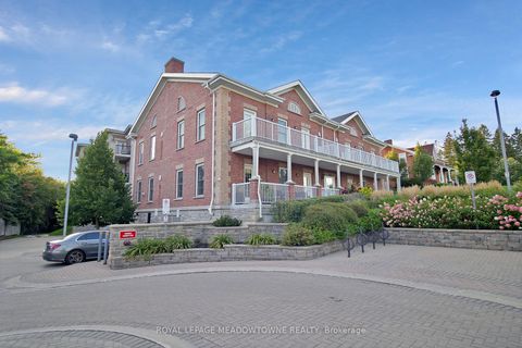 Photo 3 at 301 - 10360 Islington Avenue, Kleinburg, Vaughan