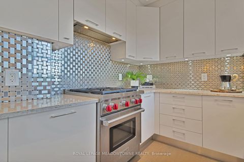 Photo 15 at 301 - 10360 Islington Avenue, Kleinburg, Vaughan