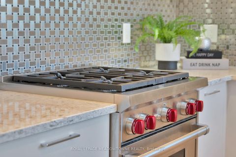 Photo 16 at 301 - 10360 Islington Avenue, Kleinburg, Vaughan