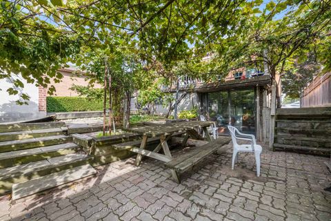 Photo 22 at 221 Elgin Mills Road W, Mill Pond, Richmond Hill