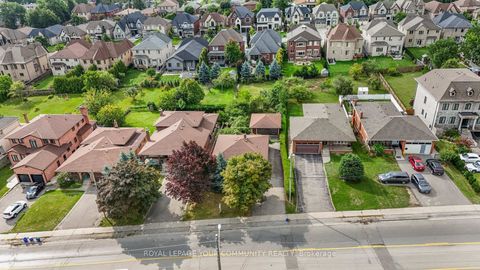 Photo 25 at 221 Elgin Mills Road W, Mill Pond, Richmond Hill