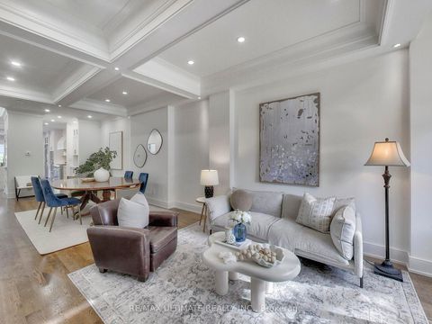 Photo 1 at 35 Fleming Crescent, Leaside, Toronto