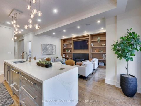 Photo 15 at 35 Fleming Crescent, Leaside, Toronto