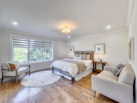 Photo 21 at 35 Fleming Crescent, Leaside, Toronto