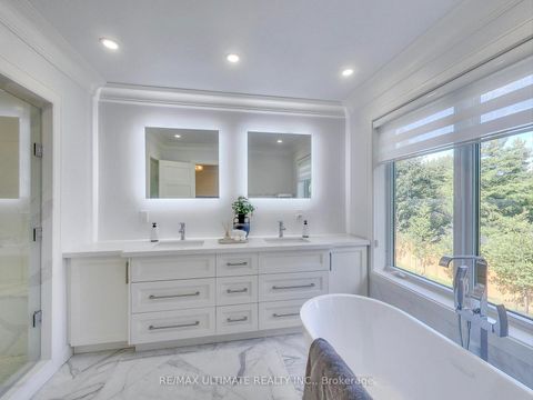 Photo 25 at 35 Fleming Crescent, Leaside, Toronto