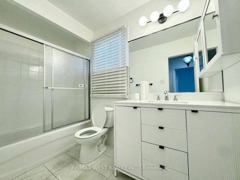 Photo 9 at 25 Bimini Crescent, Black Creek, Toronto