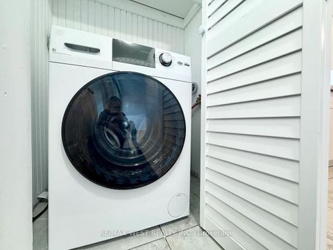 Photo 14 at 25 Bimini Crescent, Black Creek, Toronto