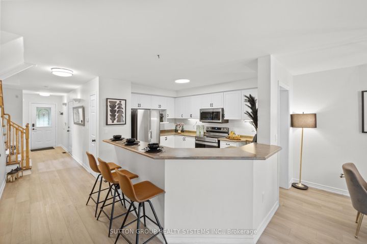 Photo 21 at 35 - 2871 Darien Road, Rose, Burlington