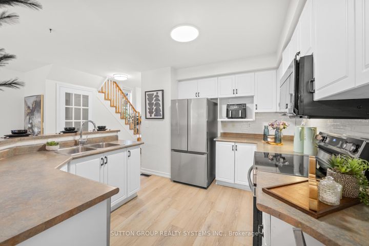 Photo 25 at 35 - 2871 Darien Road, Rose, Burlington