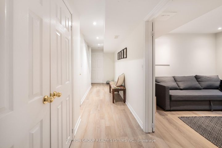 Photo 38 at 35 - 2871 Darien Road, Rose, Burlington