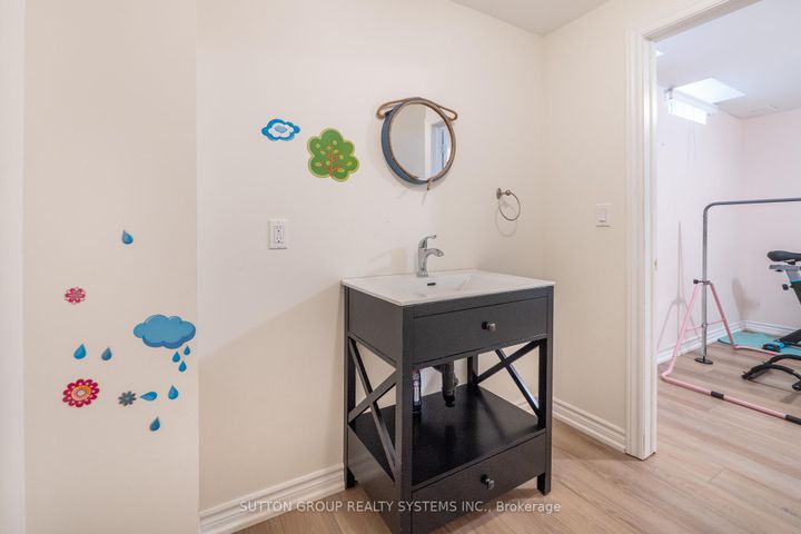 Photo 44 at 35 - 2871 Darien Road, Rose, Burlington