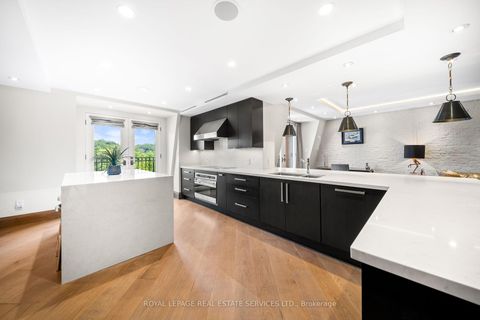 Photo 12 at 501 - 50 Old Mill Road, Kingsway South, Toronto