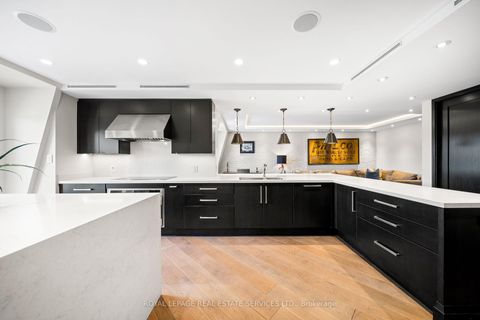 Photo 14 at 501 - 50 Old Mill Road, Kingsway South, Toronto