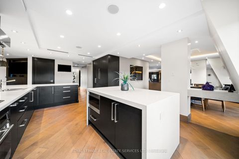 Photo 15 at 501 - 50 Old Mill Road, Kingsway South, Toronto