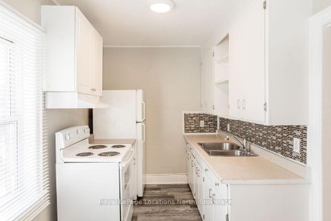 Photo 6 at 37 Ross Street, Sunnidale, Barrie