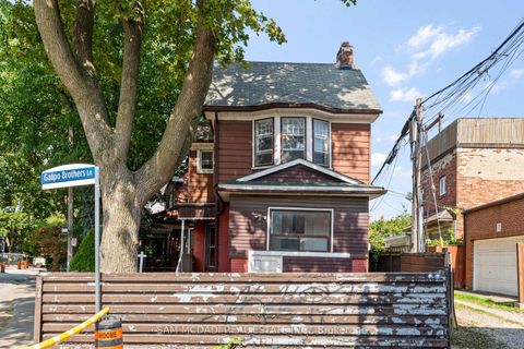 Photo 1 at 415 Crawford Street, Little Italy, Toronto