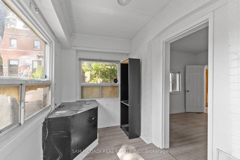 Photo 11 at 415 Crawford Street, Little Italy, Toronto