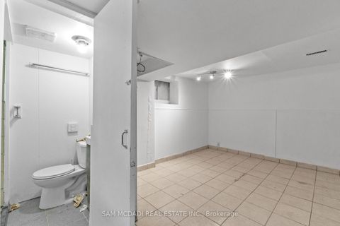 Photo 18 at 415 Crawford Street, Little Italy, Toronto