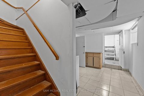 Photo 21 at 415 Crawford Street, Little Italy, Toronto